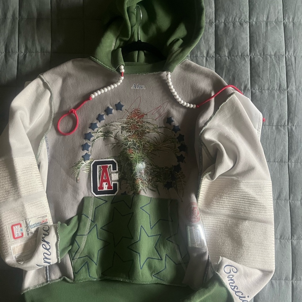 Advisory board crystals American conscience Hoodie Excellent NWOT